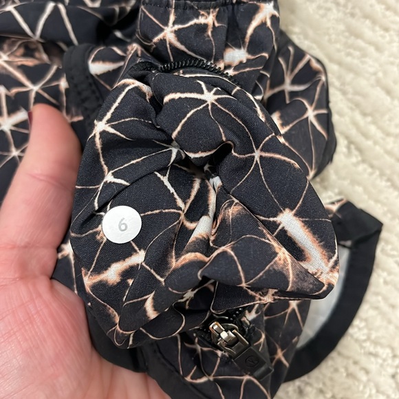 Lululemon Tracker Shorts Star Crushed Multi - Picture 4 of 5